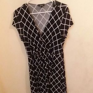 Express grid print dress